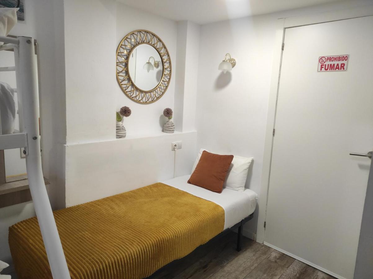 Hostal Olozaga アリカンテ エクステリア 写真
